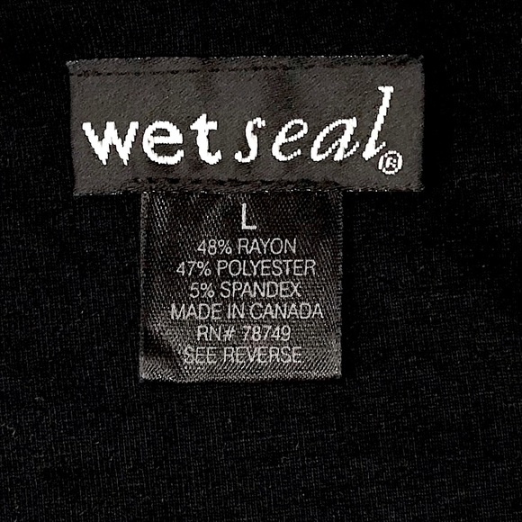 Black Ballet Wrap Top with V Neck - Picture 4 of 6